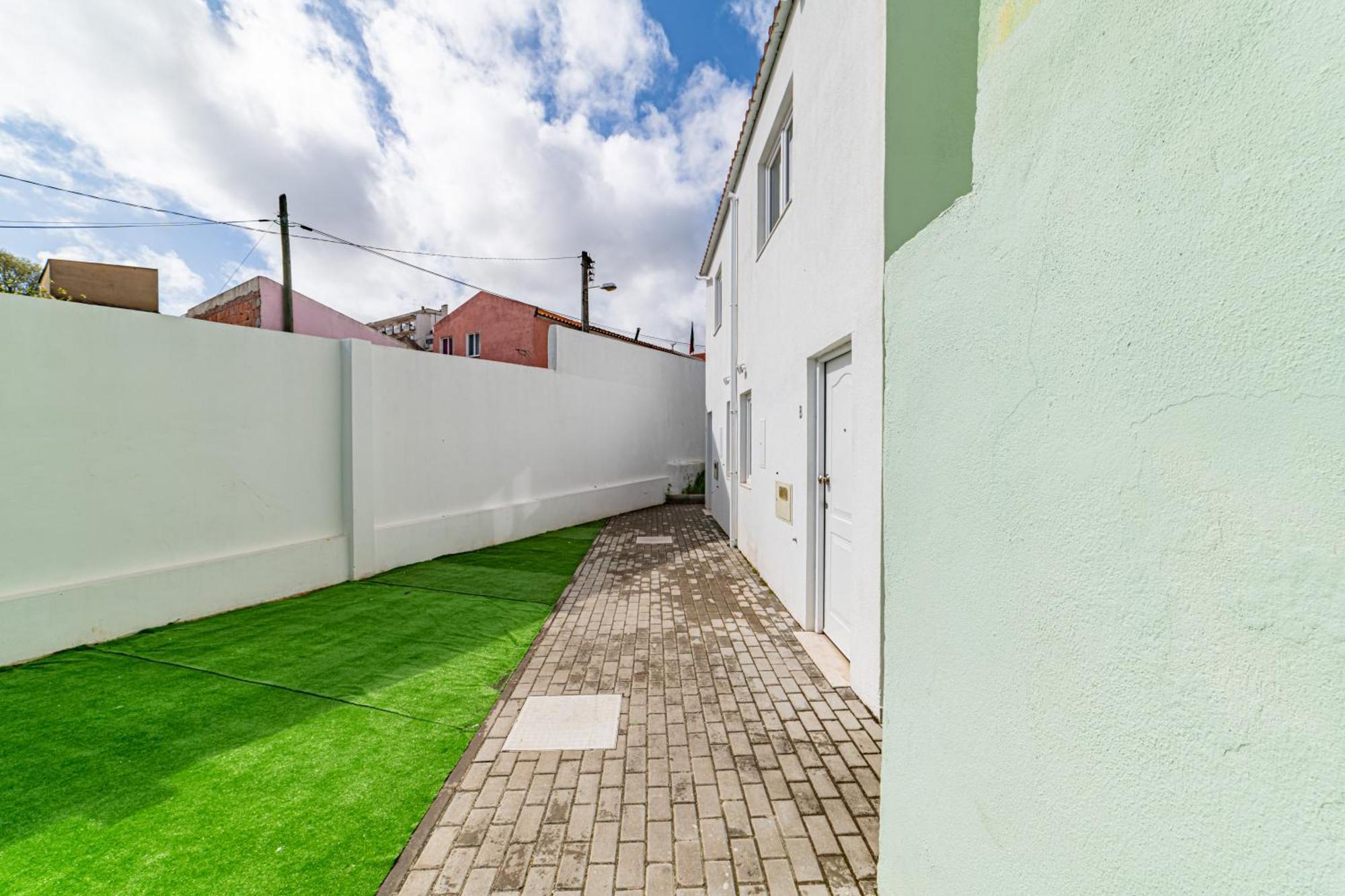 Duplex Apartment Near Belem Lisbon Exterior photo